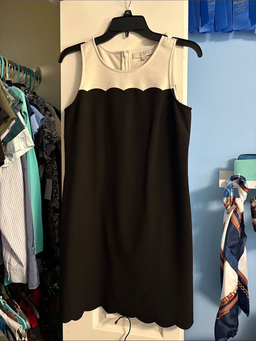 LOFT Black and White Scalloped Shift Dress